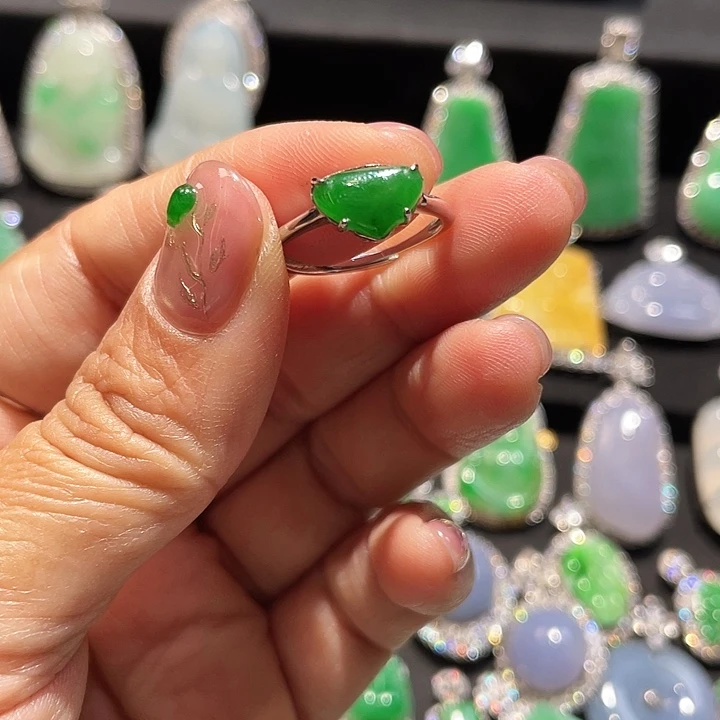 翡翠银S925镶嵌颈饰