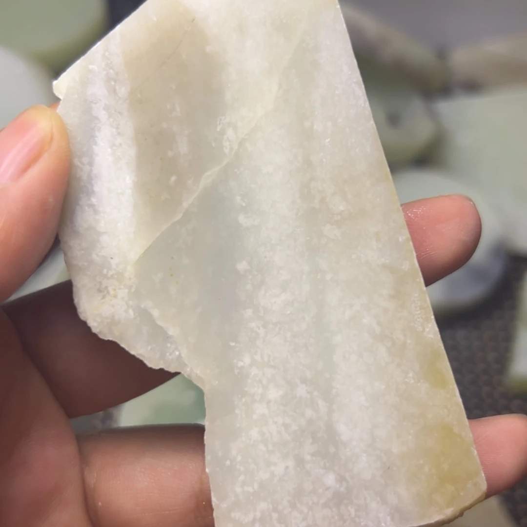 和田玉未镶嵌项链