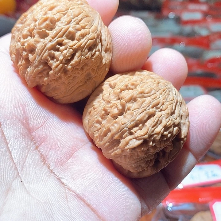 文玩核桃吊坠了*欧绣球