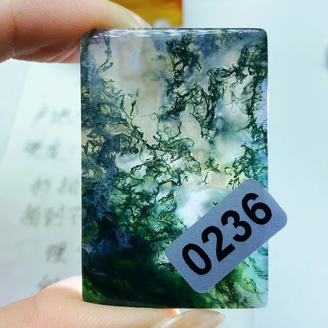 未镶嵌颈饰玛瑙/玉髓在*