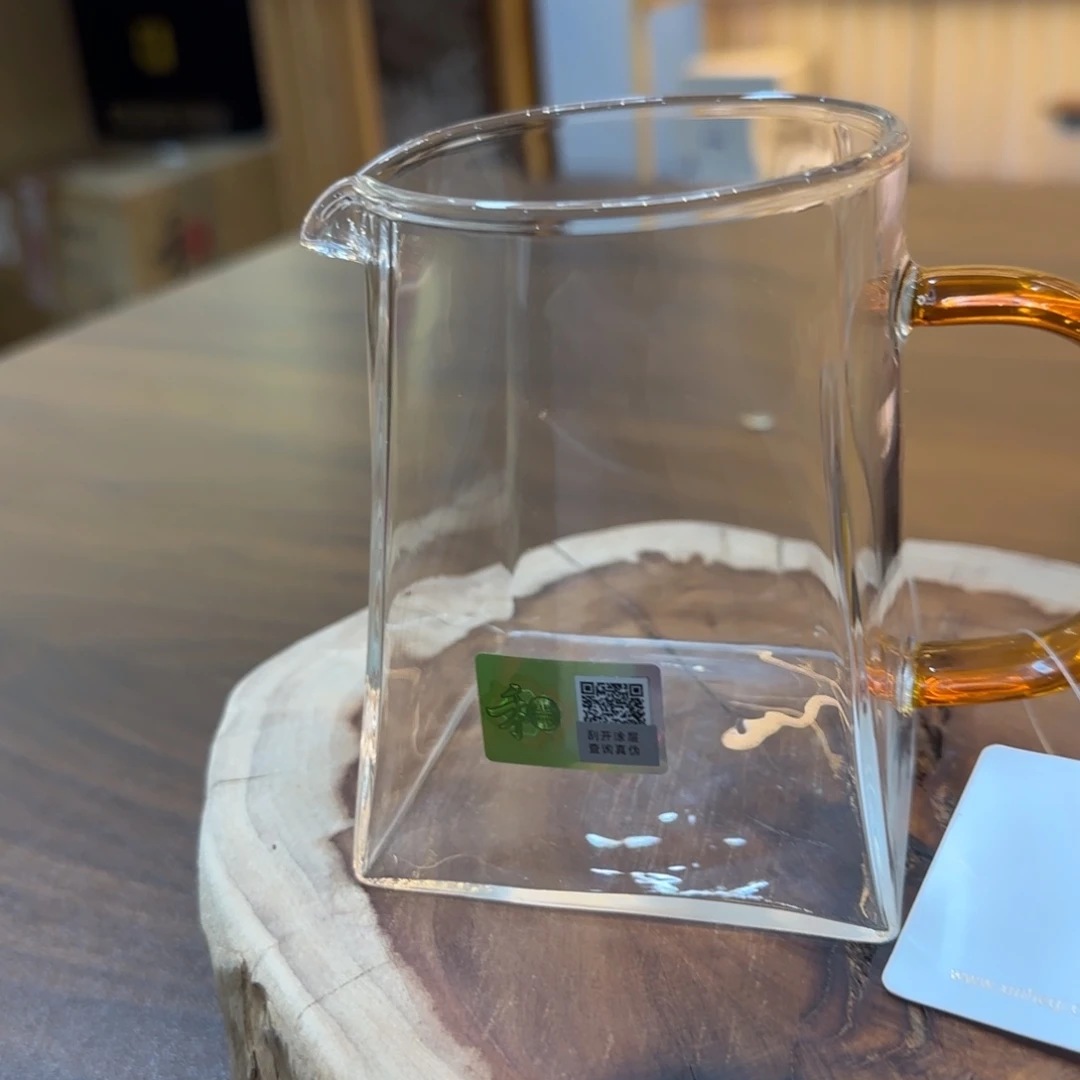 禾器翰然公道杯琥珀色