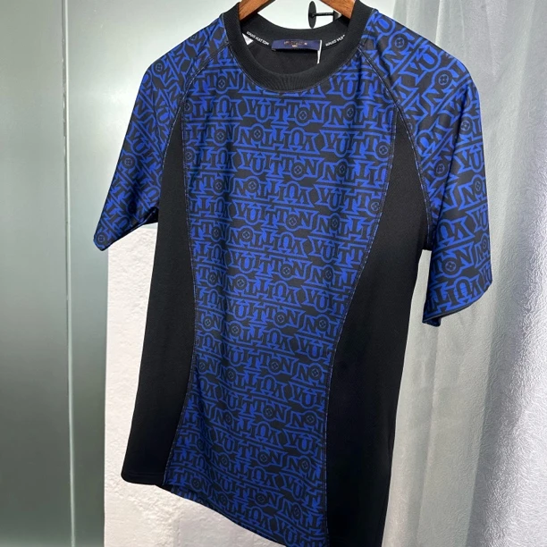 99新 LouisVuitton/路易威登 99新带吊 Lv黑篮满印短袖 尺码：XS