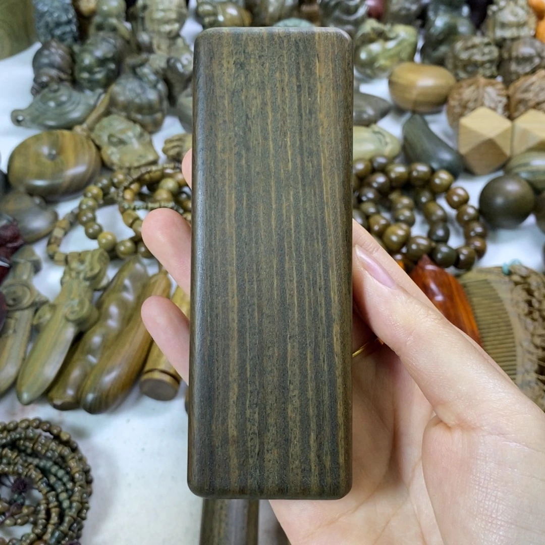 小***米木绿檀木料工艺品
