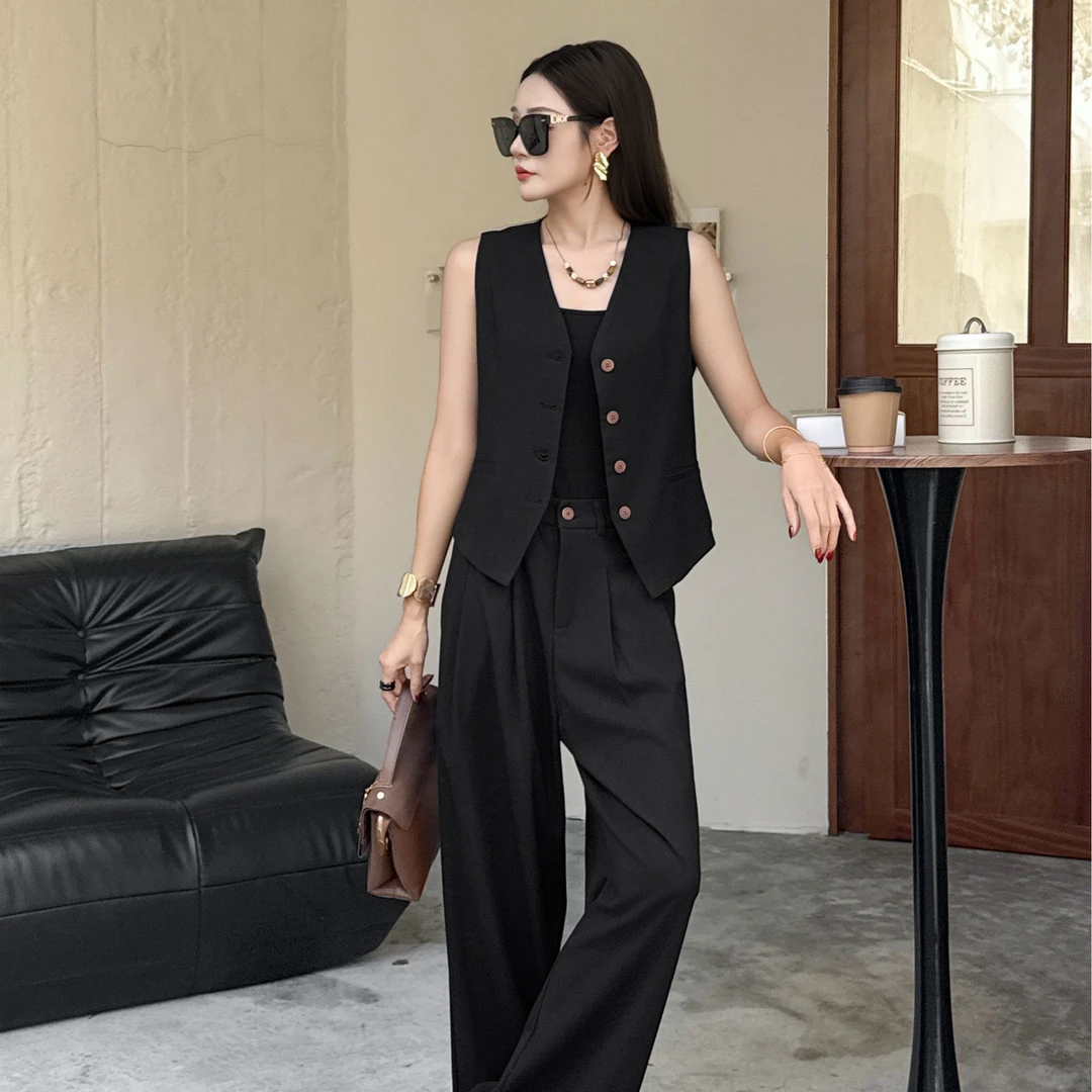 洋气显瘦夏装休闲两件套碎花时尚套装气质爆款短袖感减龄衣服吊带