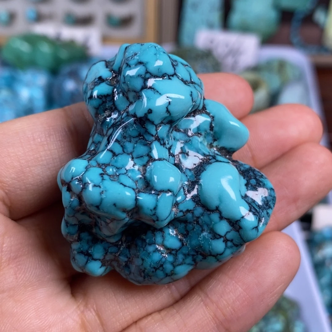 绿松石未镶嵌颈饰