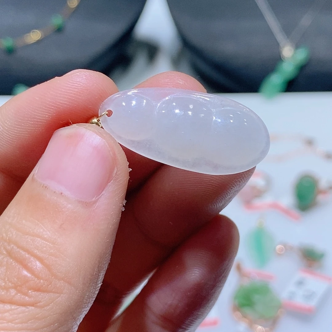 独山玉未镶嵌吊坠