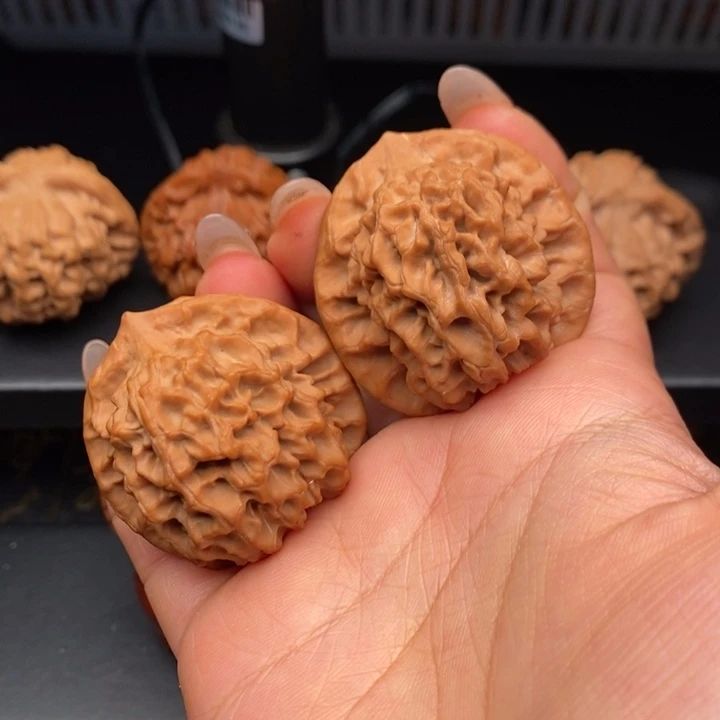 文玩核桃把件秦岭文玩核桃秦闷38