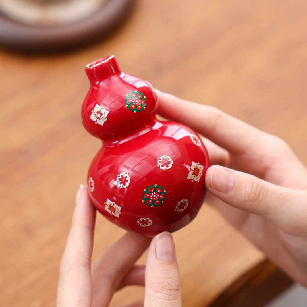 陶瓷珐琅彩宝相花纹郎红葫芦描金轻奢瓷摆件高档喜庆红色手工花瓶