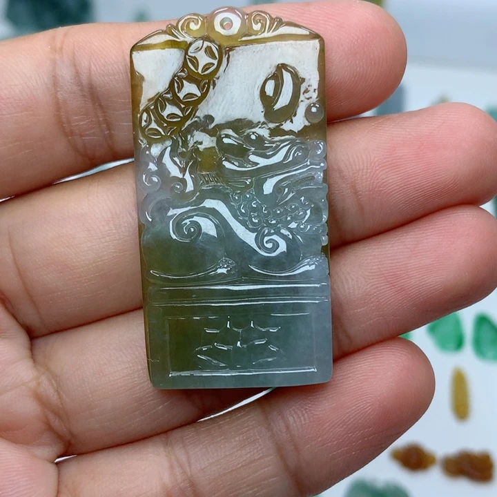 吊坠(不含链)未镶嵌翡翠