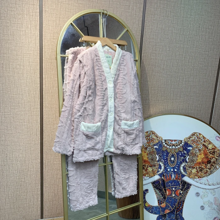 LD69孕妇粉色珊瑚绒月子服套装L90-130XL140
