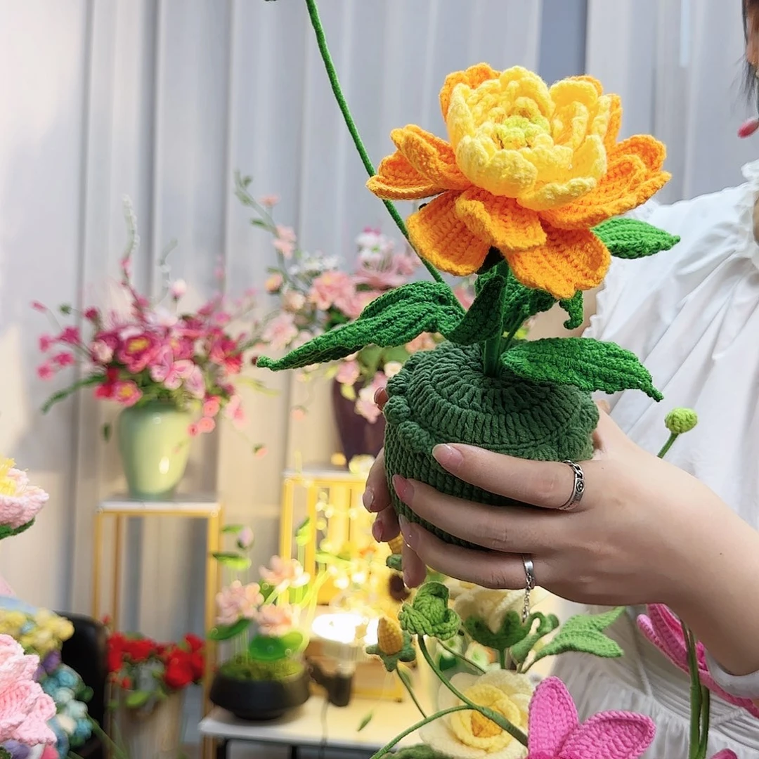 棉手工钩织花盆栽