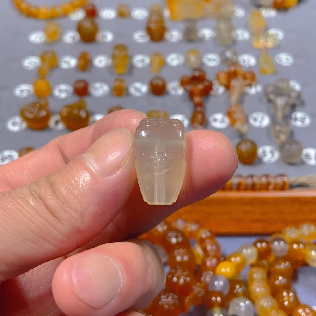 旭***玛瑙/玉髓颈饰合金三通