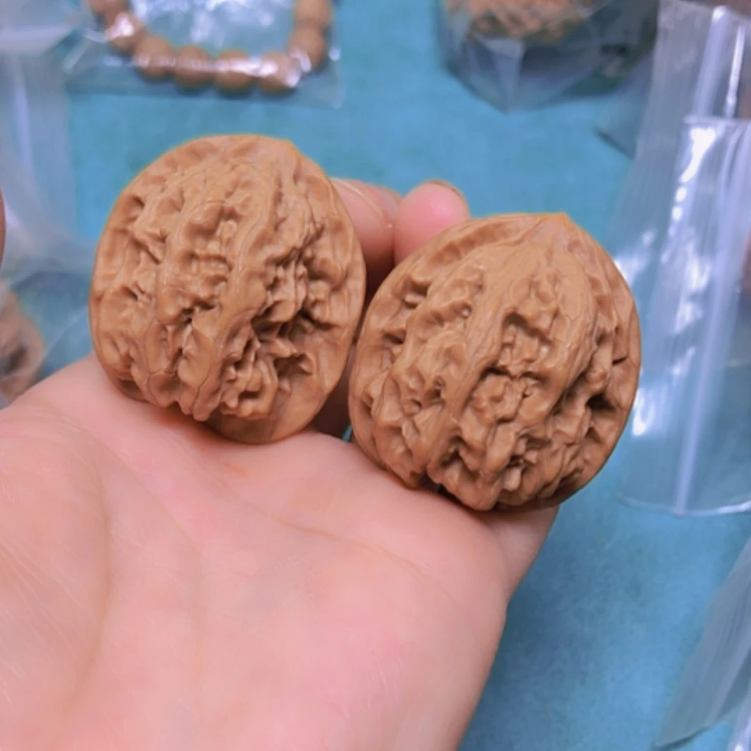 【闪购商品】摆件核桃35磐石修尖