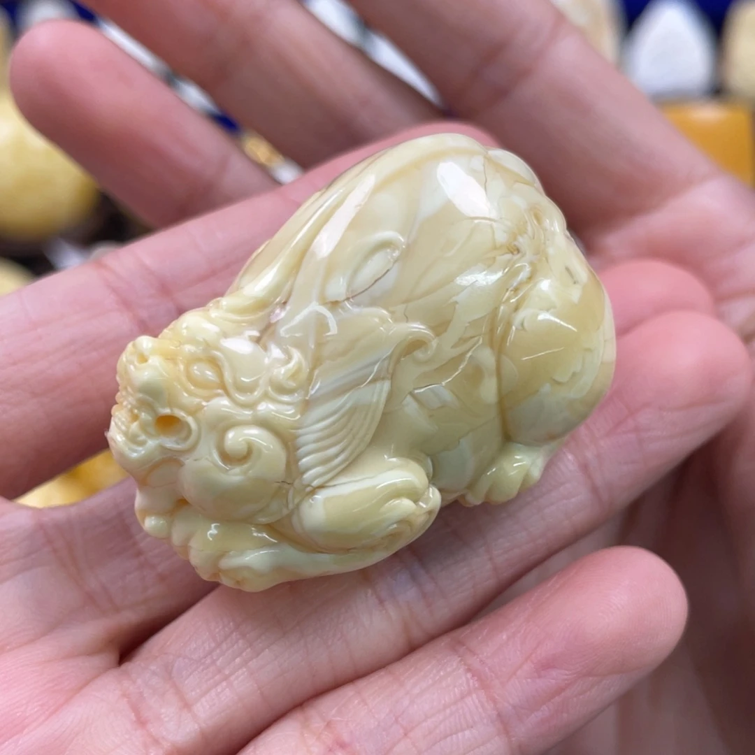 蜜蜡裸石未镶嵌琥珀蜜蜡貔貅吊坠