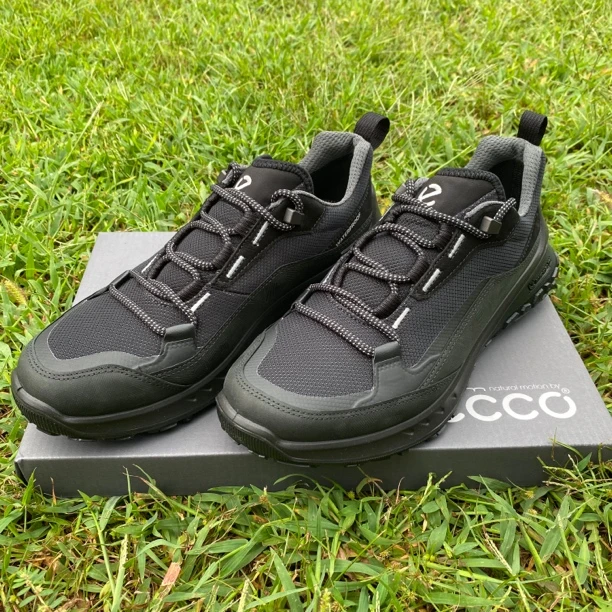 Ecco/爱步奥途运动鞋男款防水户外减震登山徒步鞋824254