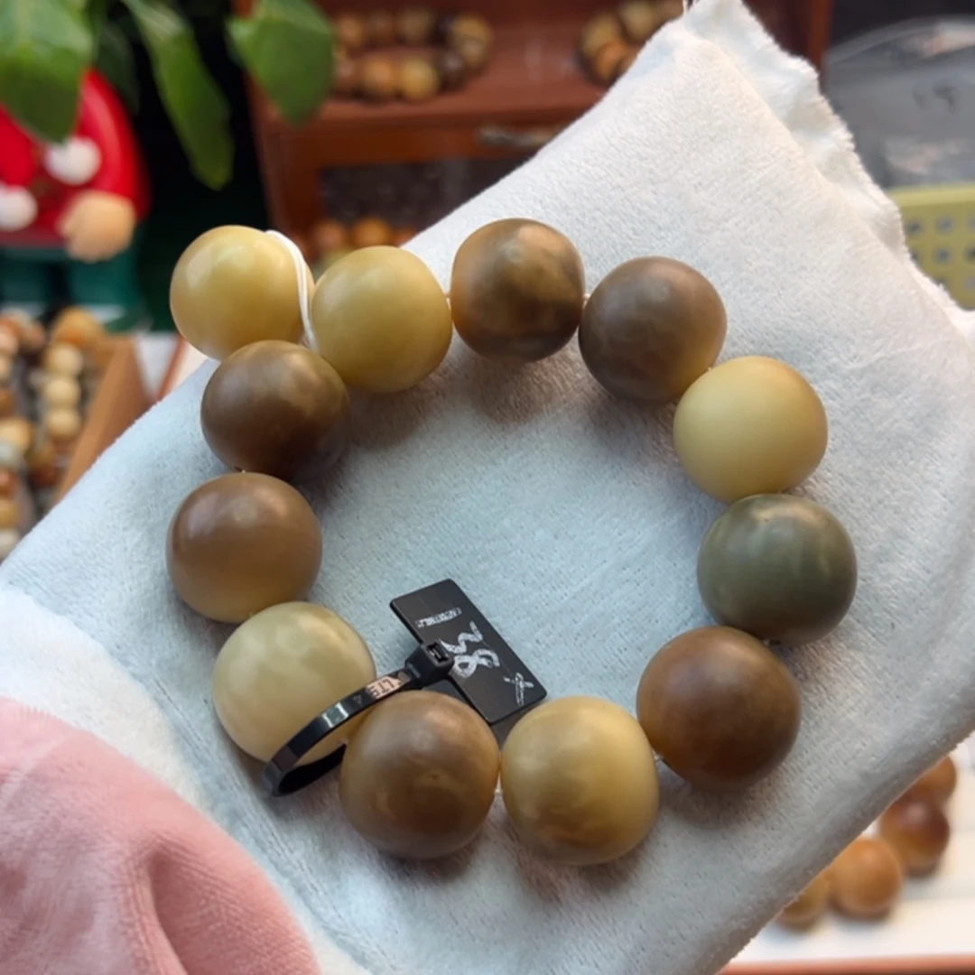 菩提根/象牙果手串卡23.7苹果干磨瑕疵