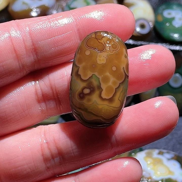 玛瑙珠宝奇石未镶嵌珍*秀