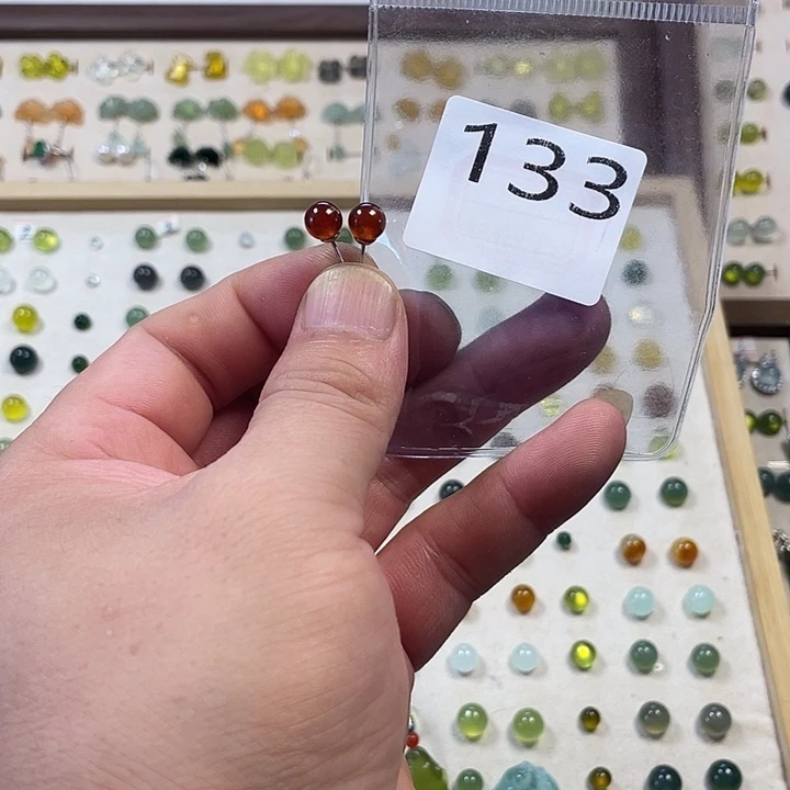 蛇纹石玉合金耳钉133