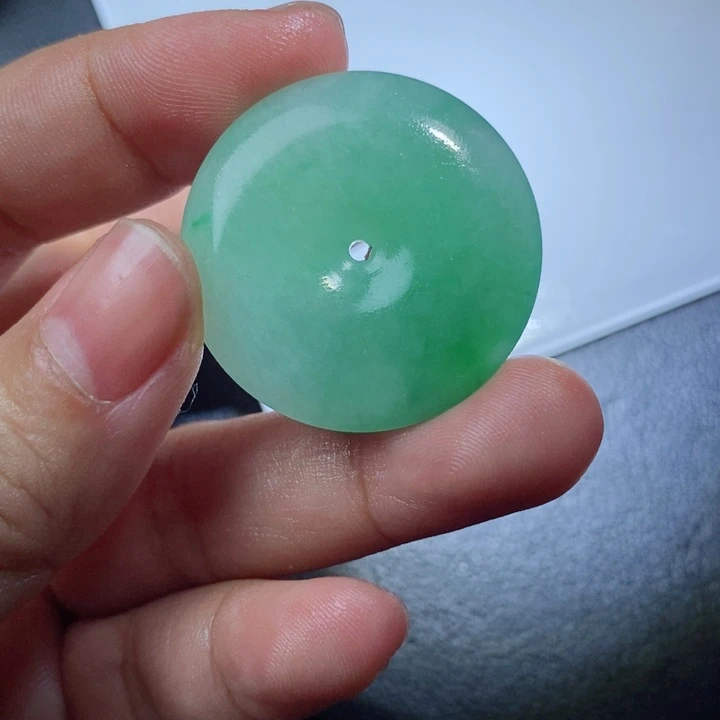 未镶嵌定制翡翠杰****港9667788