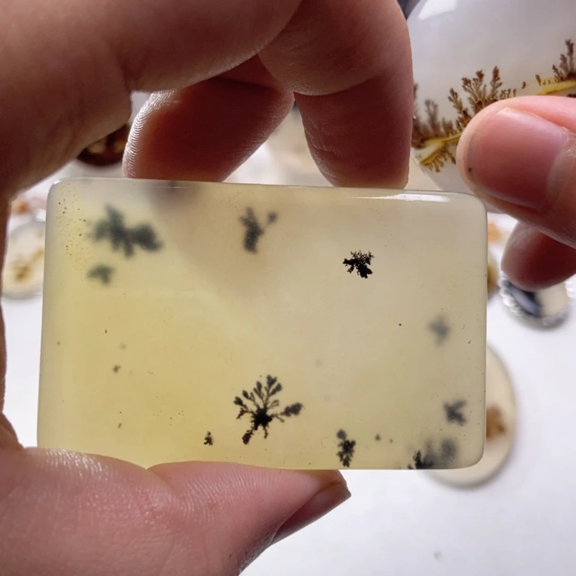 【闪购商品】玛瑙/玉髓颈饰未镶嵌
