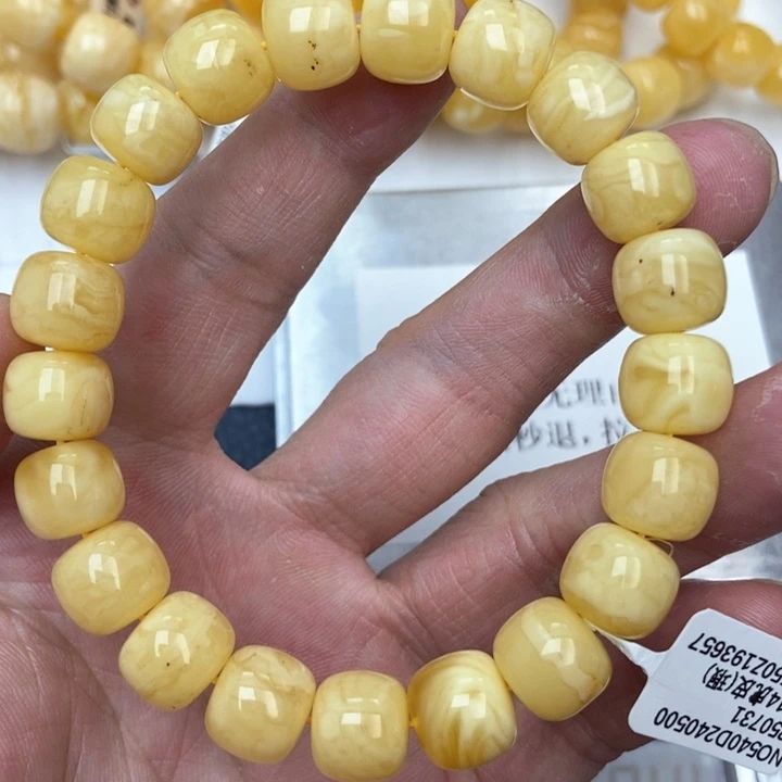 琥珀未镶嵌珠宝奇石13