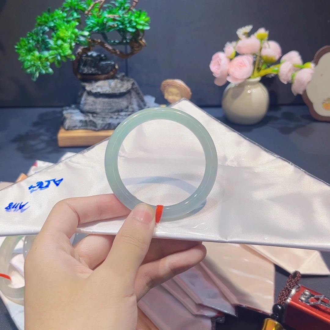 翡翠手镯未镶嵌翡翠手镯54圈口