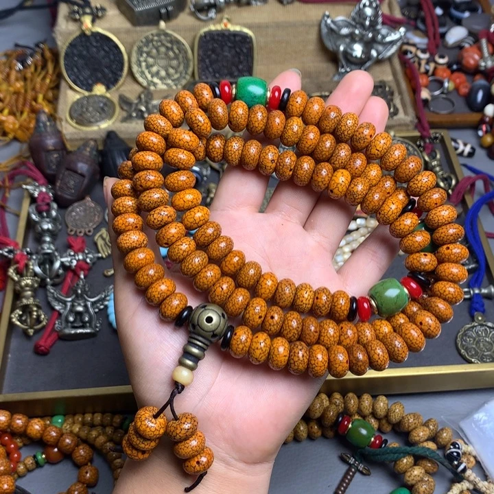 藏地密码藏饰品串