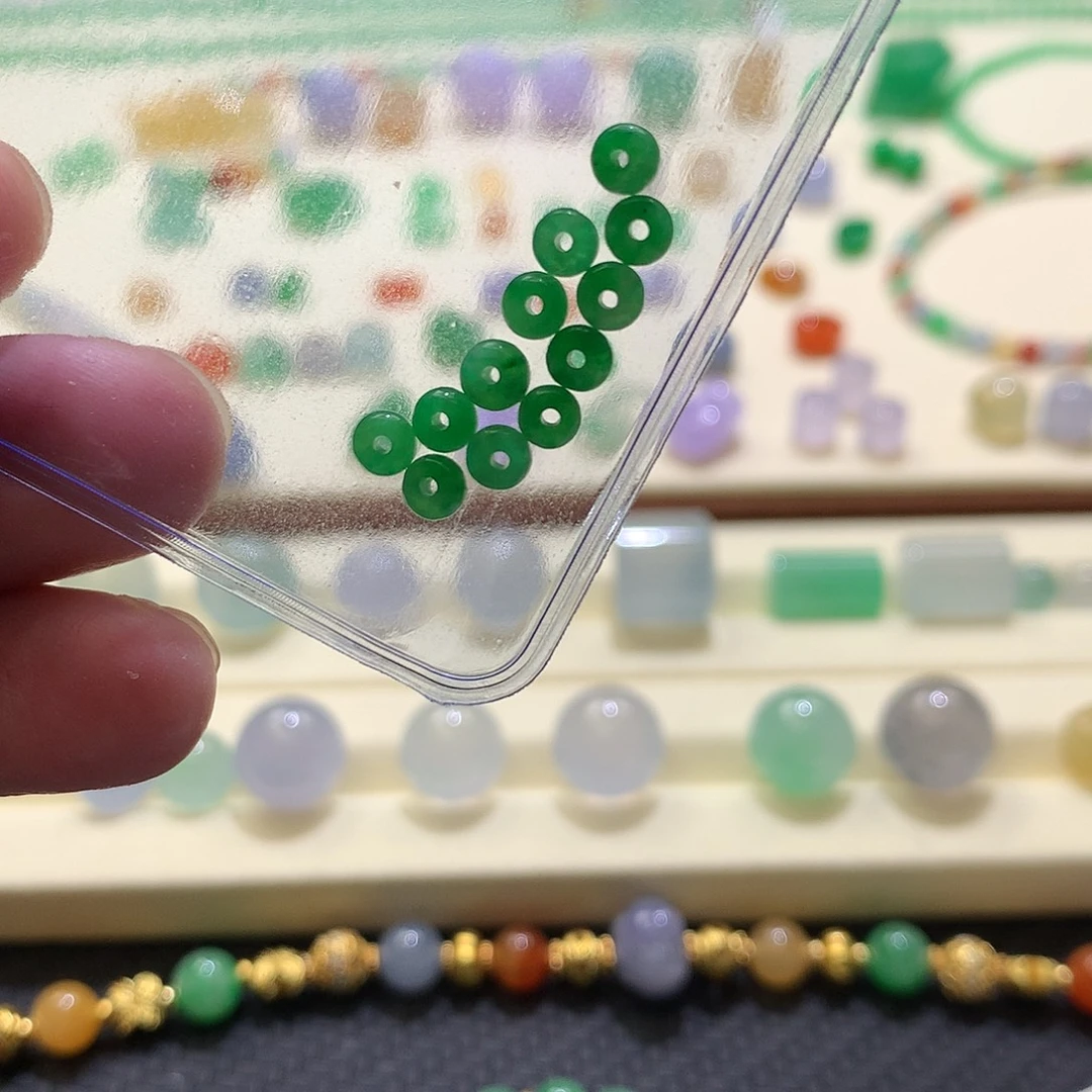 定制翡翠未镶嵌阳绿算盘珠，任选一颗