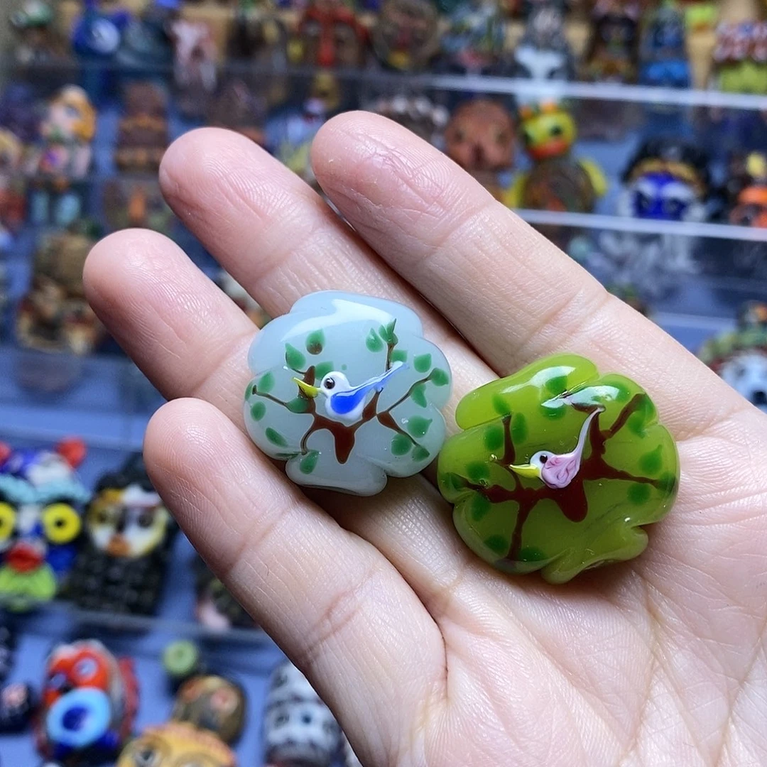 玻璃颈饰小鸟牌一个