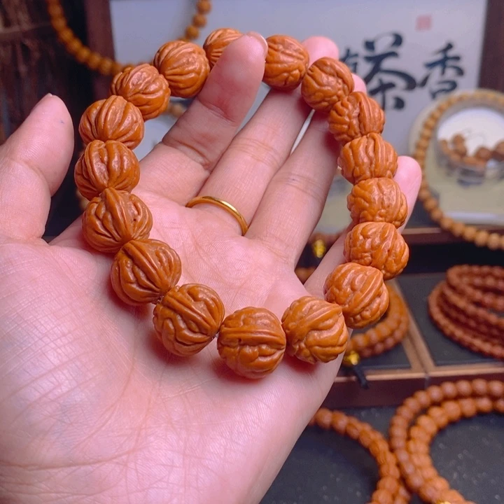 手串桃核龙纹桃核