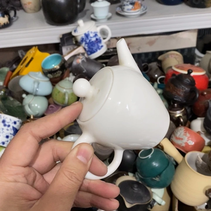 陶瓷艺术品及陶瓷壶