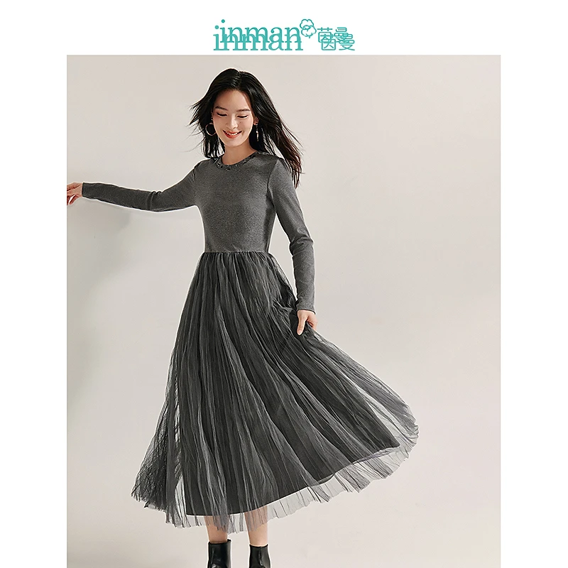 茵曼法式钉珠压褶针织拼接连衣裙2025春季女装新款显瘦收腰裙子