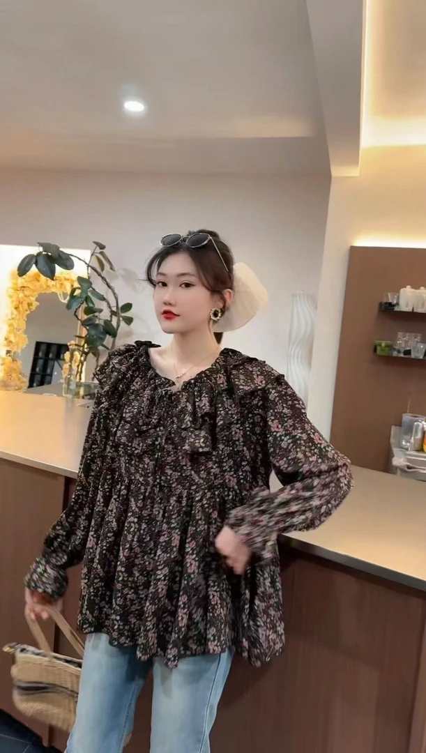 专属野小姐* 法式碎花泡泡袖高级感小众设计早秋新款长袖雪纺小衫