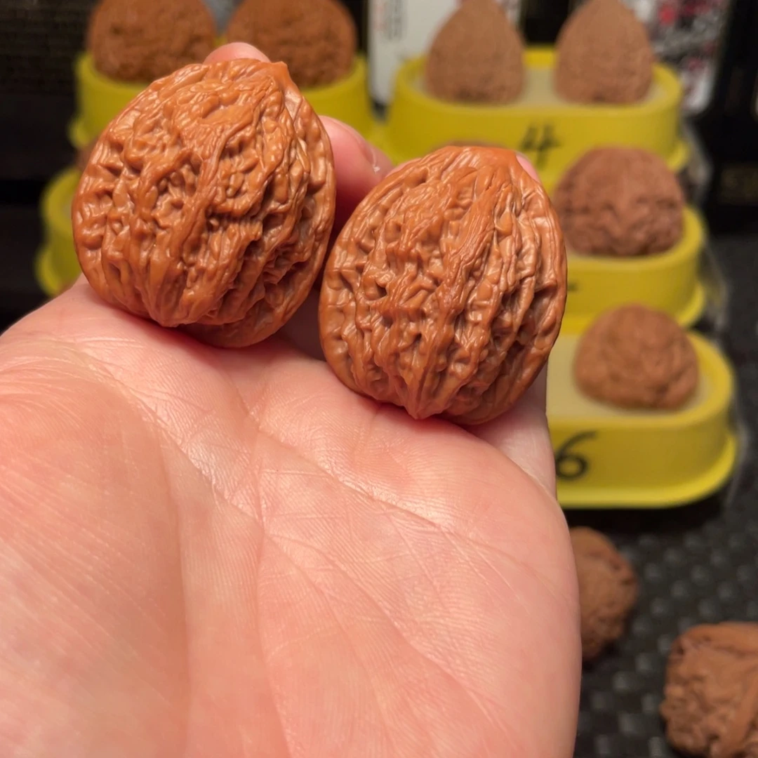 M***o把件文玩核桃32尺麦虎核桃