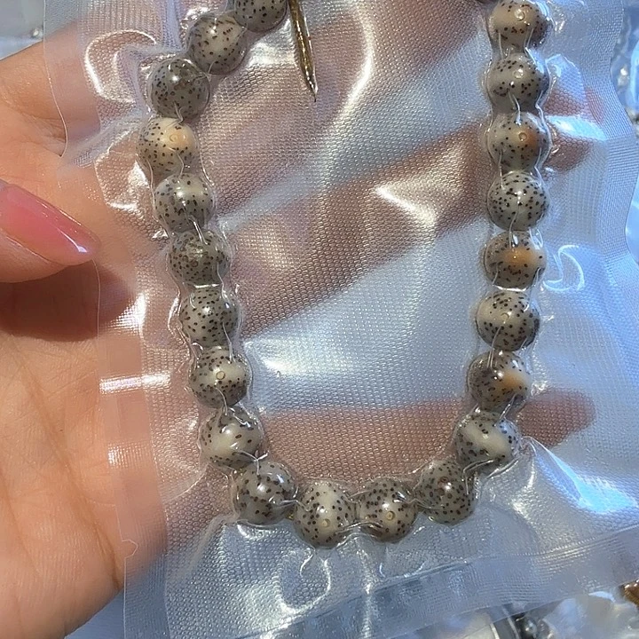 手串星月菩提火烧云9手持
