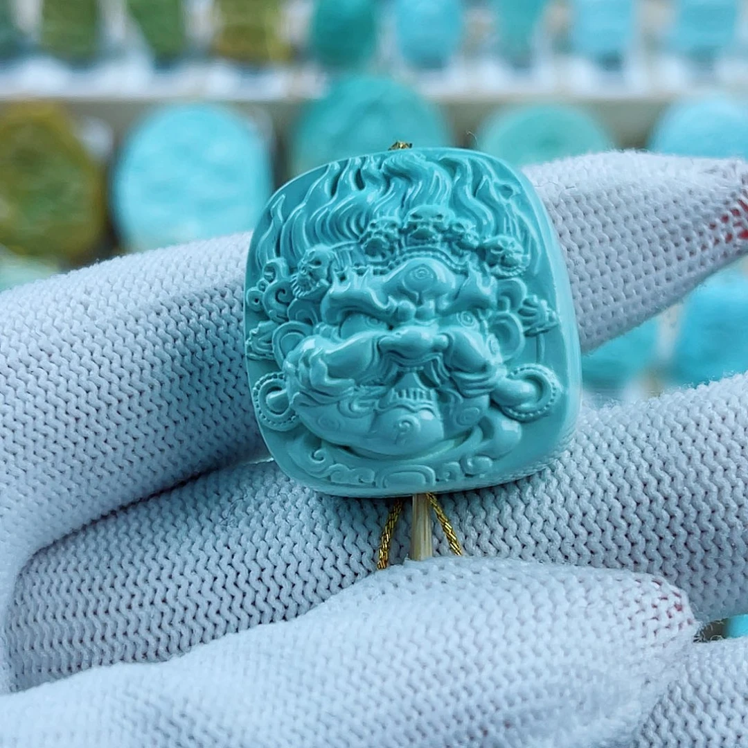 绿松石未镶嵌珠宝奇石