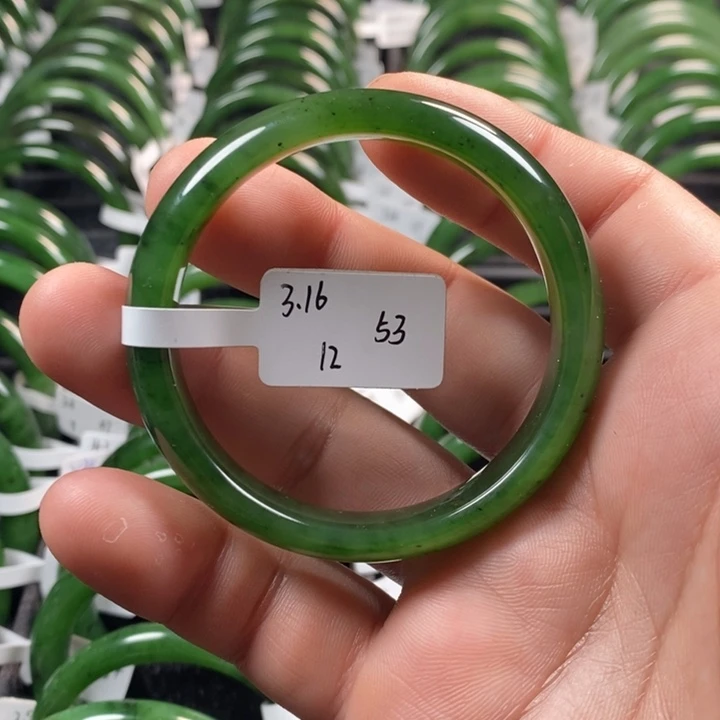 和田玉（碧玉）手镯未镶嵌53