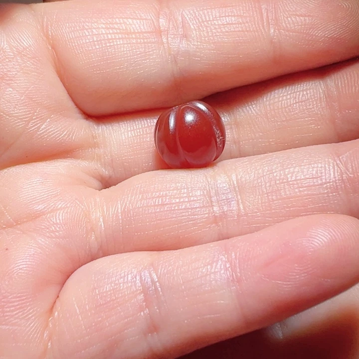 刘***继玛瑙/玉髓未镶嵌颈饰