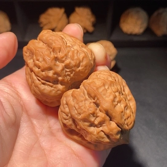 核桃把件41.5尺蛤蟆头