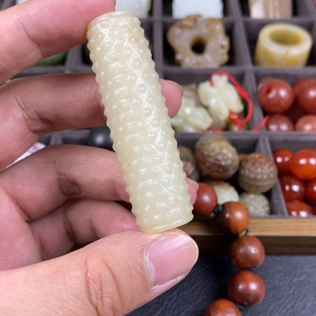 《***》和田玉（糖玉）未镶嵌挂件