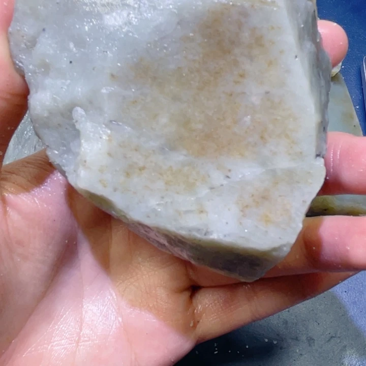 和田玉未镶嵌珠宝半成品