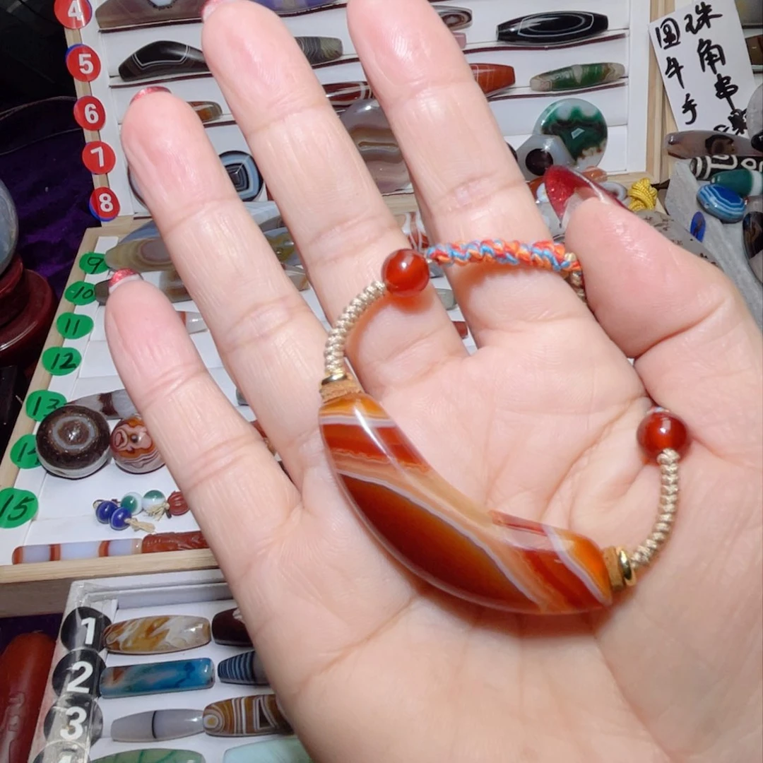 玛瑙/玉髓颈饰未镶嵌