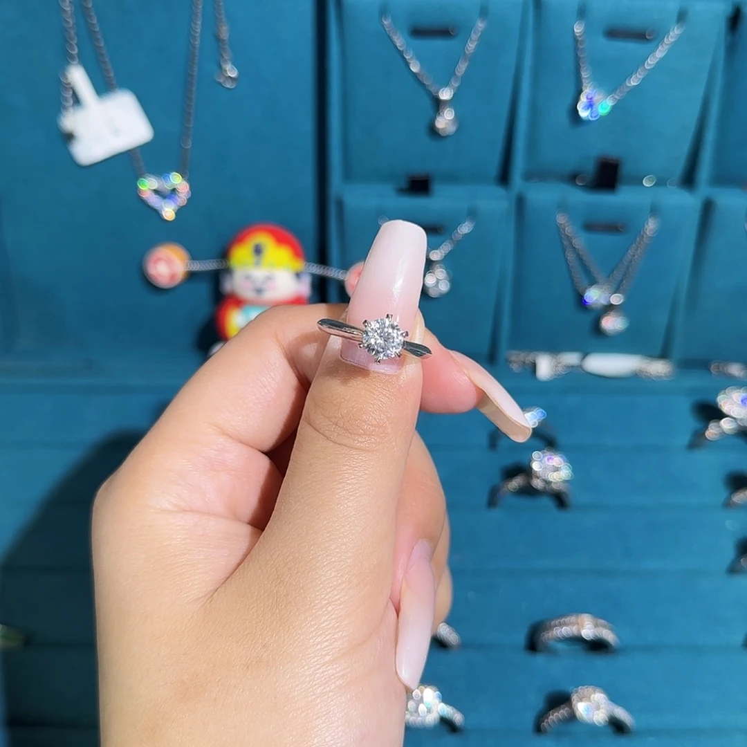 实验室培育钻石铂Pt950镶嵌一克拉T家六爪戒指15.5圈口