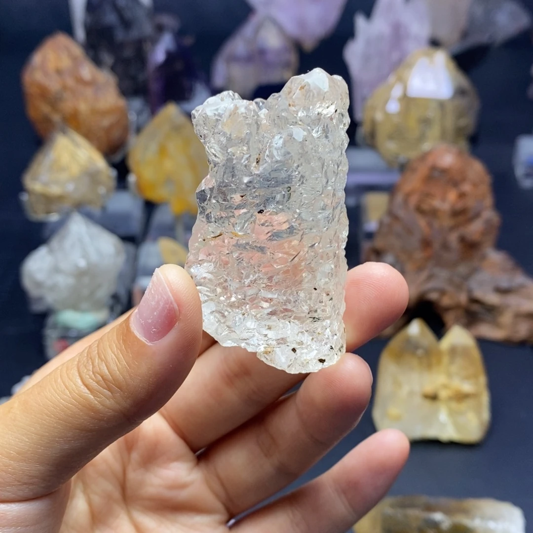摆件水晶未镶嵌马岛涅槃手握