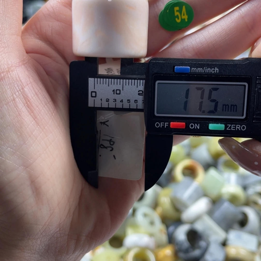 蛇纹石玉合金戒指