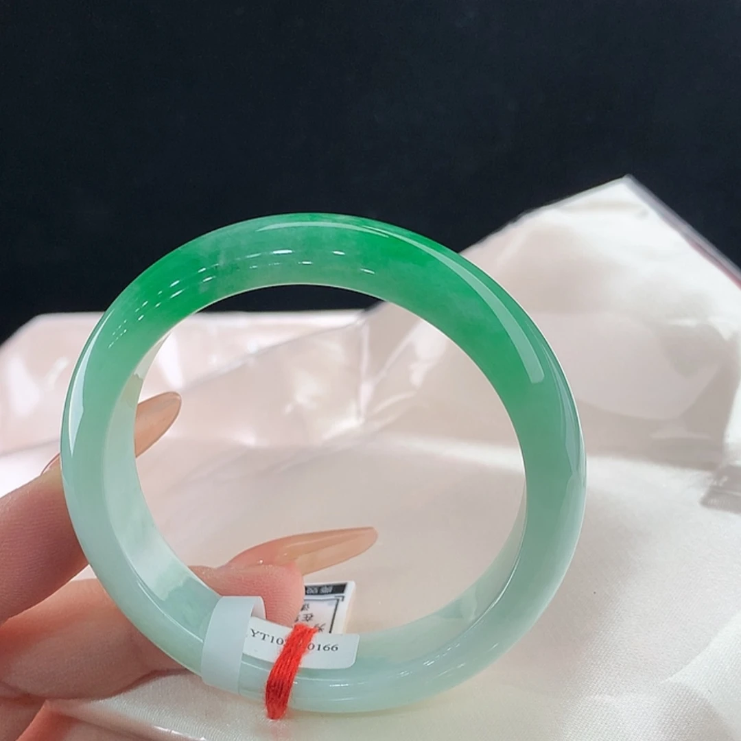 【闪购商品】未镶嵌手镯翡翠52，51/52