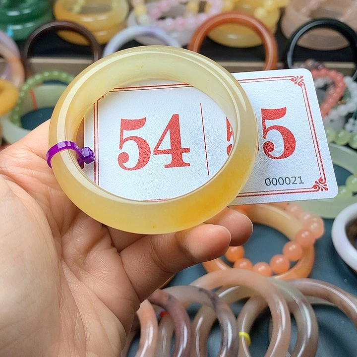 石英质玉（黄龙玉）未镶嵌手镯