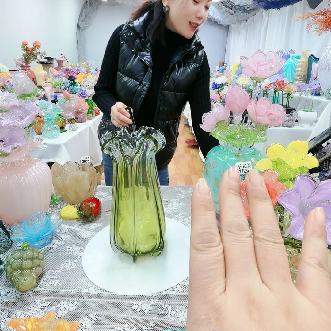 福利不退不换琉璃花瓶艺术品