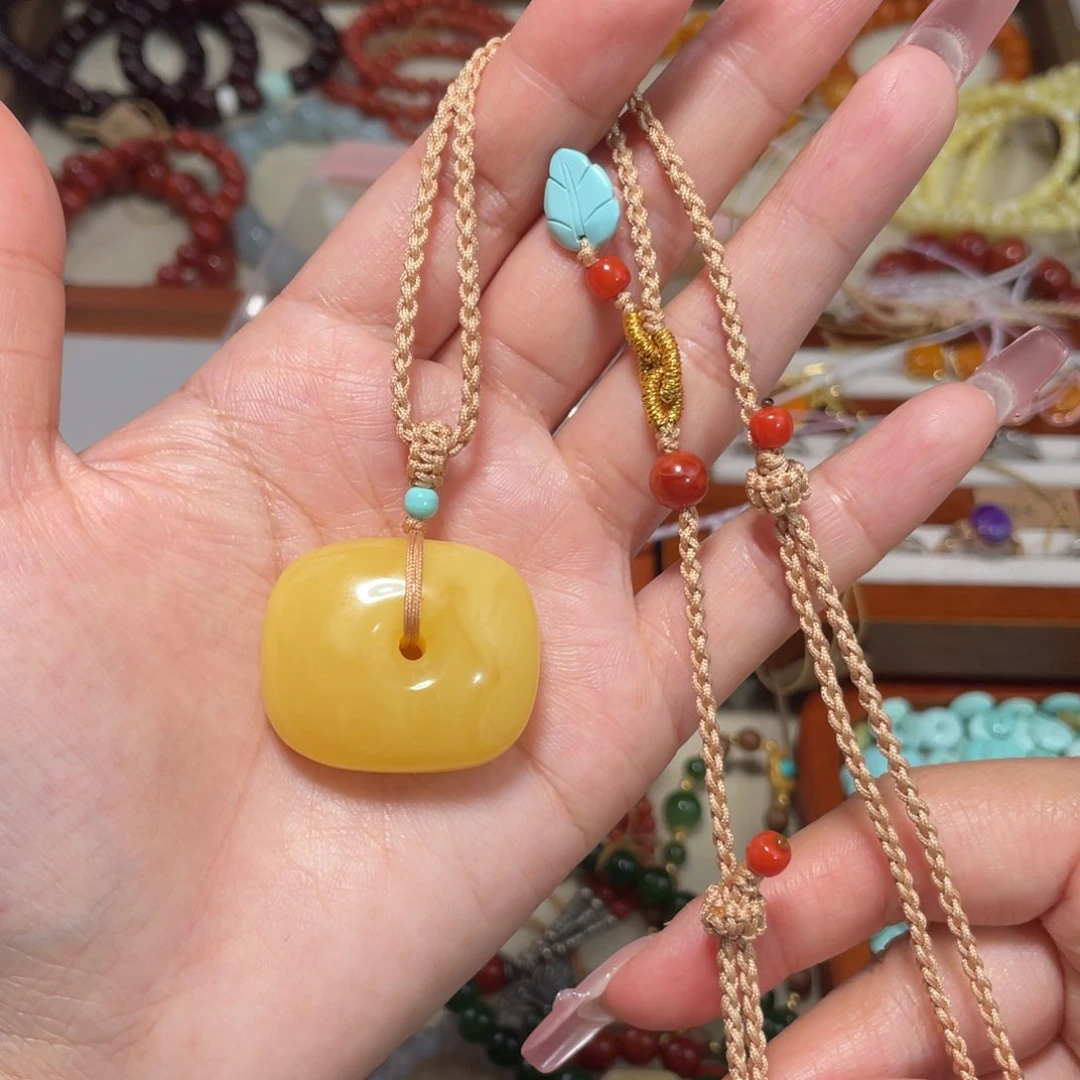 蜜蜡项链未镶嵌平安扣