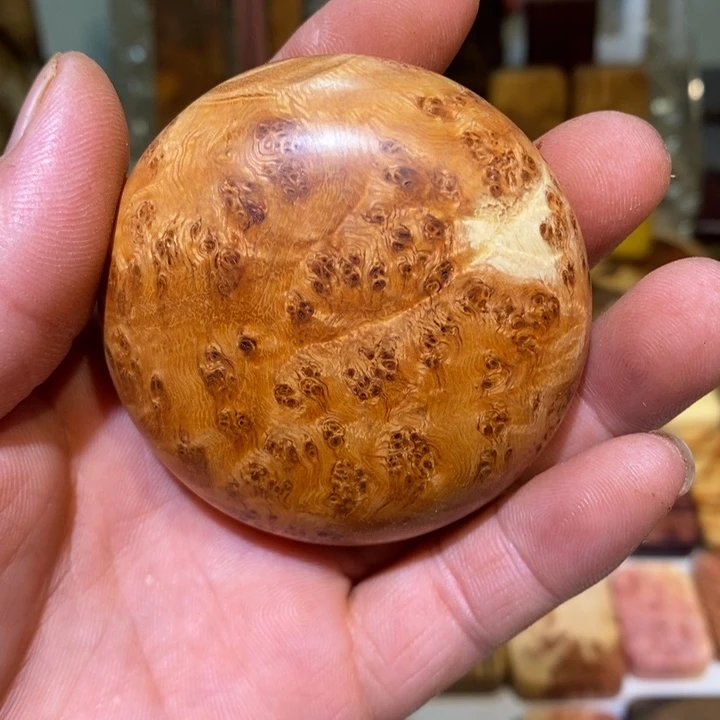 豆***子火琉璃木质把玩件